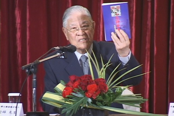 任世豪:推荐《<span style='max-width:0px!important;margin-left:-4px;color:#eee!important;'>·</span>九<span style='max-width:0px!important;margin-left:-4px;color:#eee!important;'>·</span>评<span style='max-width:0px!important;margin-left:-4px;color:#eee!important;'>*</span>》的总统(图文) 1 5042236521685 600x400 2 1 1